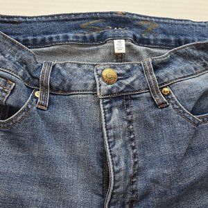 Seven7 Frayed Hem Jeans